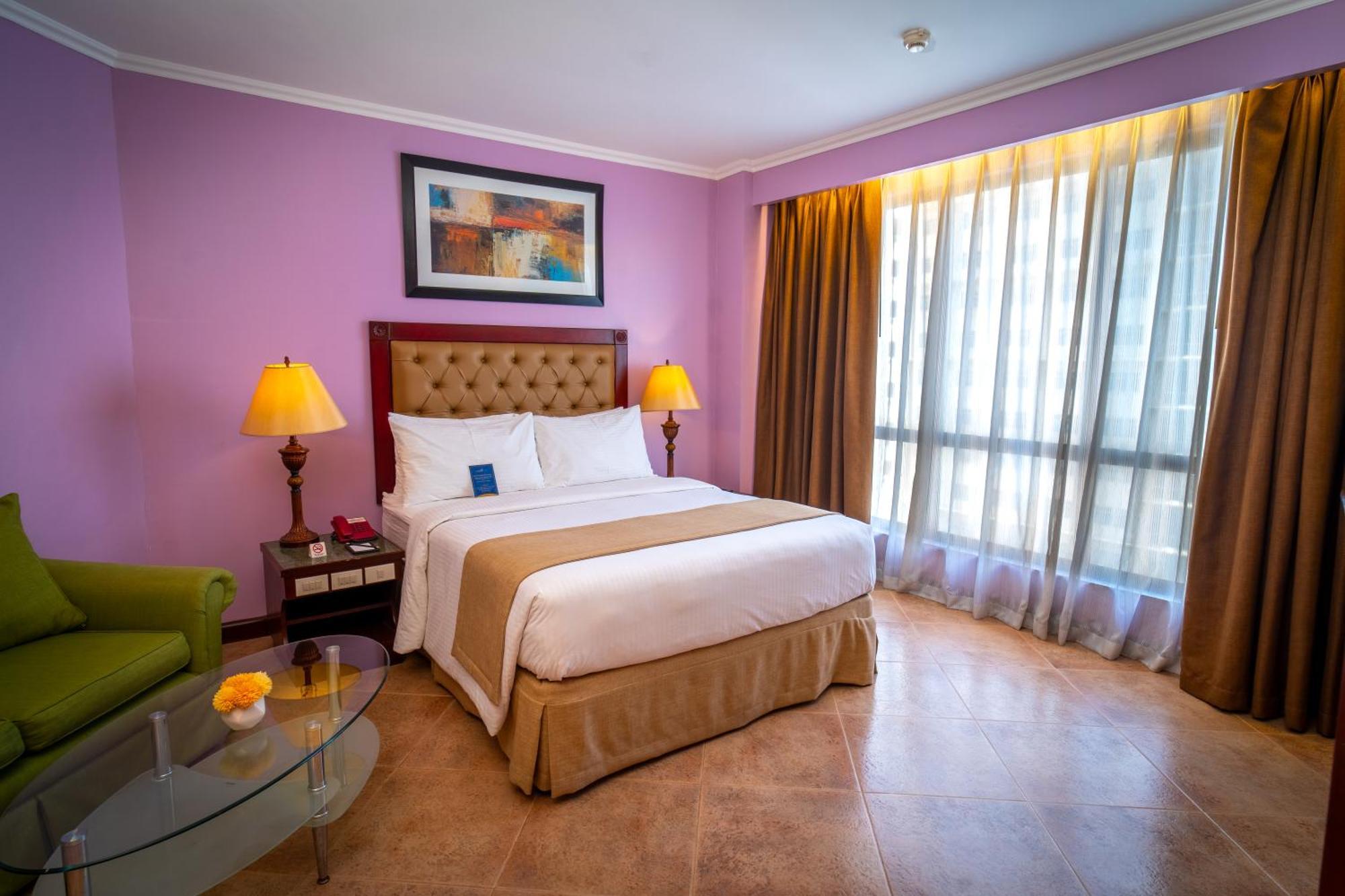 Royal Bellagio Hotel Makati City Bagian luar foto