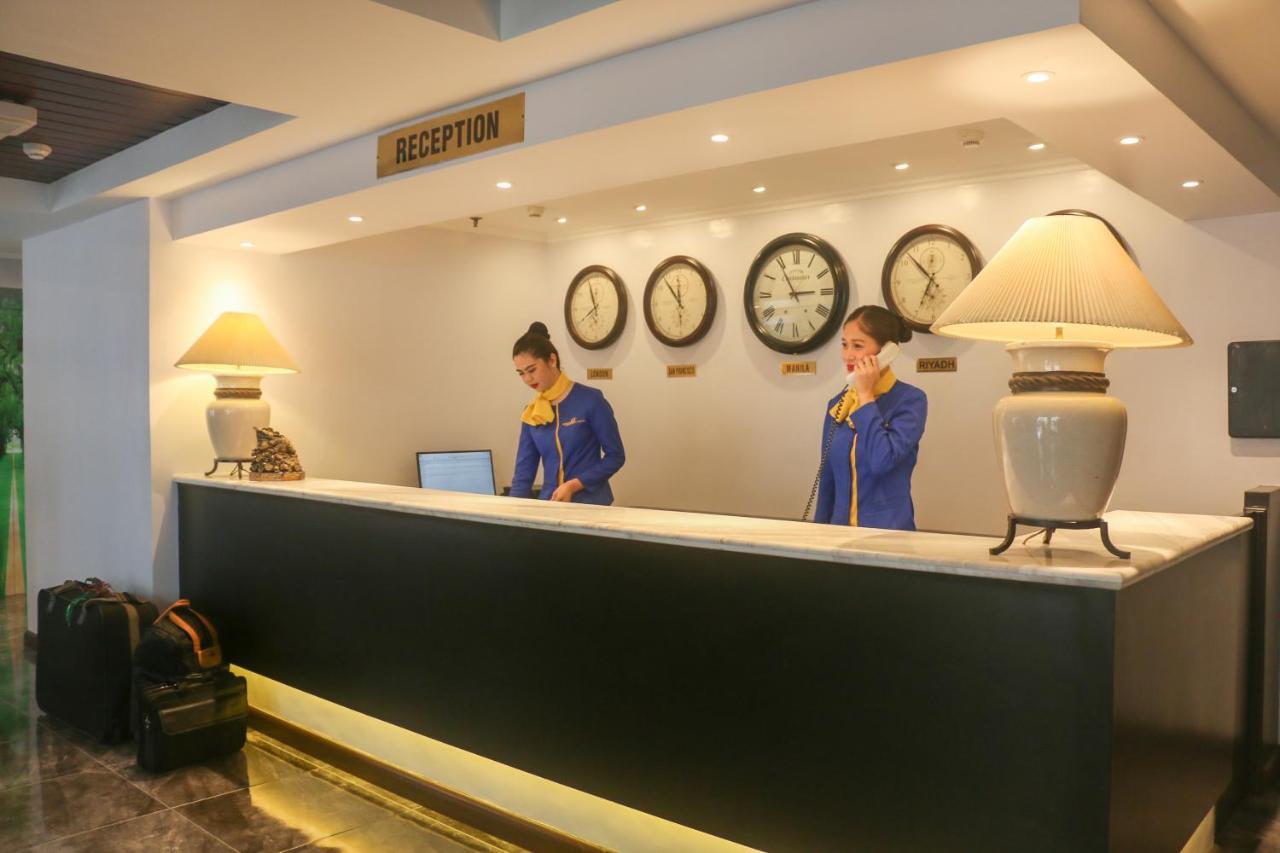 Royal Bellagio Hotel Makati City Bagian luar foto
